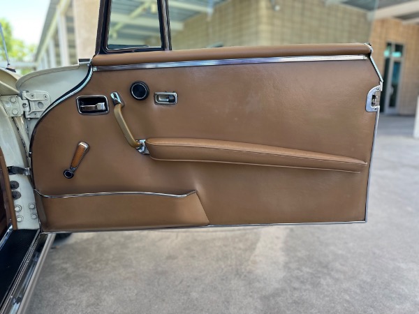 Used-1969-Mercedes-Benz-280SE
