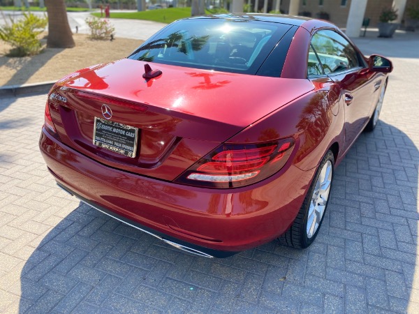 Used-2018-Mercedes-Benz-SLC-300