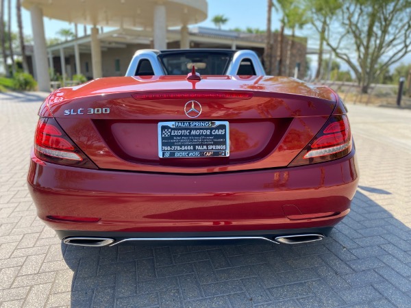 Used-2018-Mercedes-Benz-SLC-300