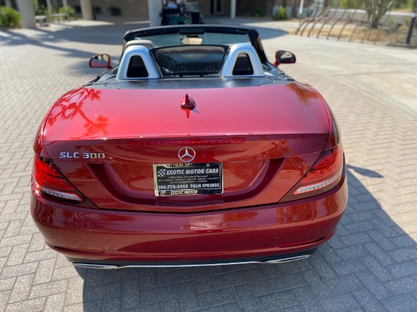 Used-2018-Mercedes-Benz-SLC-300