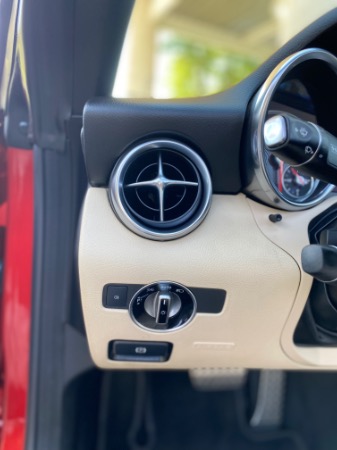 Used-2018-Mercedes-Benz-SLC-300