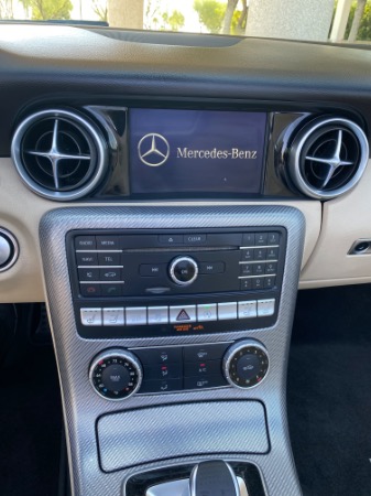 Used-2018-Mercedes-Benz-SLC-300