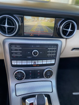 Used-2018-Mercedes-Benz-SLC-300