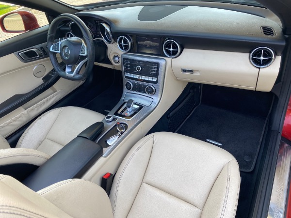 Used-2018-Mercedes-Benz-SLC-300