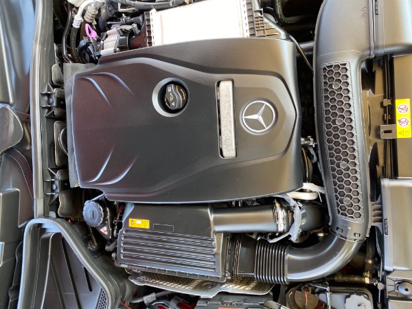 Used-2018-Mercedes-Benz-SLC-300