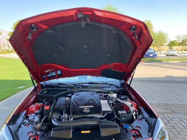 Used-2018-Mercedes-Benz-SLC-300