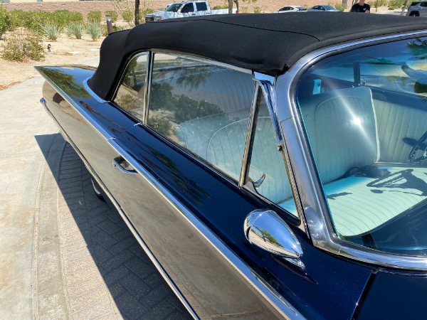 Used-1960-Ford-Galaxie-Sunliner