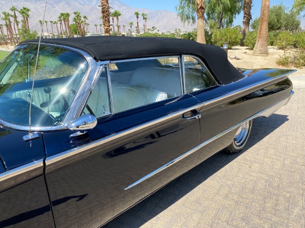 Used-1960-Ford-Galaxie-Sunliner