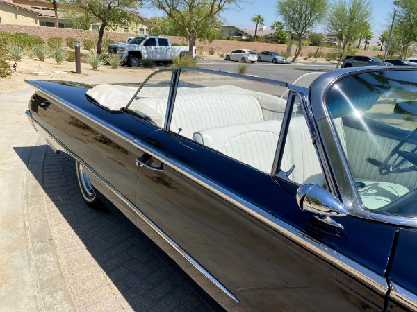 Used-1960-Ford-Galaxie-Sunliner