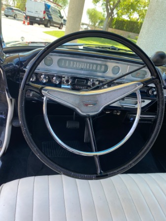 Used-1960-Ford-Galaxie-Sunliner