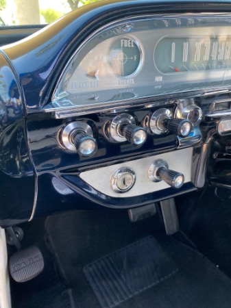 Used-1960-Ford-Galaxie-Sunliner