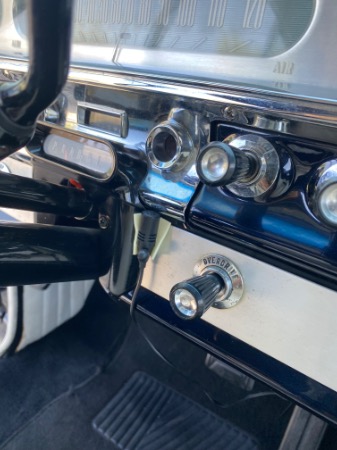 Used-1960-Ford-Galaxie-Sunliner