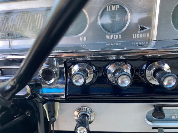 Used-1960-Ford-Galaxie-Sunliner