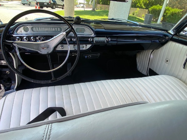 Used-1960-Ford-Galaxie-Sunliner