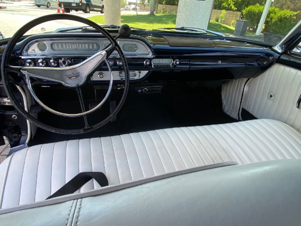 Used-1960-Ford-Galaxie-Sunliner