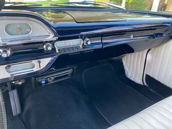 Used-1960-Ford-Galaxie-Sunliner