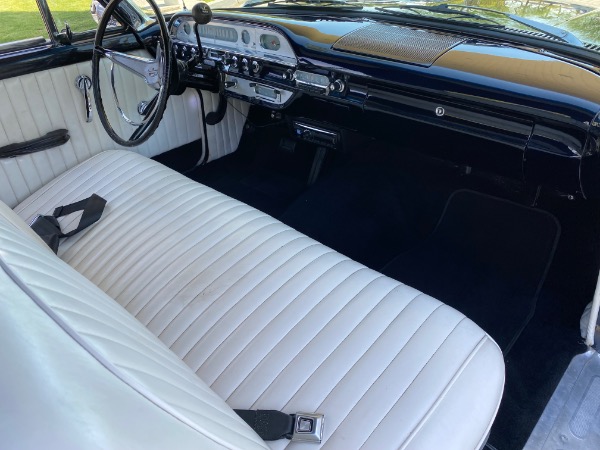 Used-1960-Ford-Galaxie-Sunliner