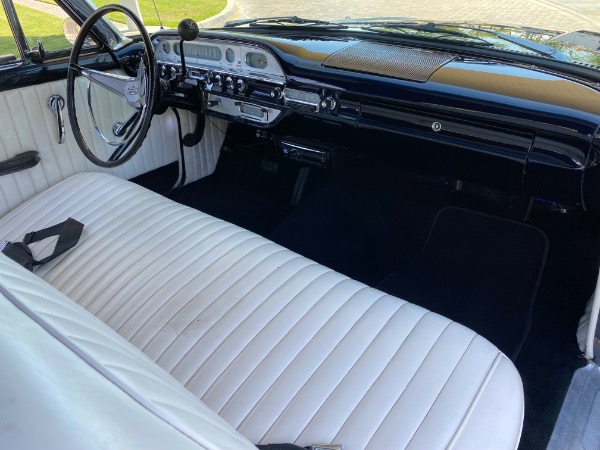 Used-1960-Ford-Galaxie-Sunliner