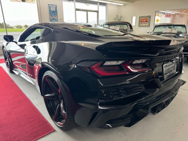 Used-2023-Chevrolet-Corvette-Z06