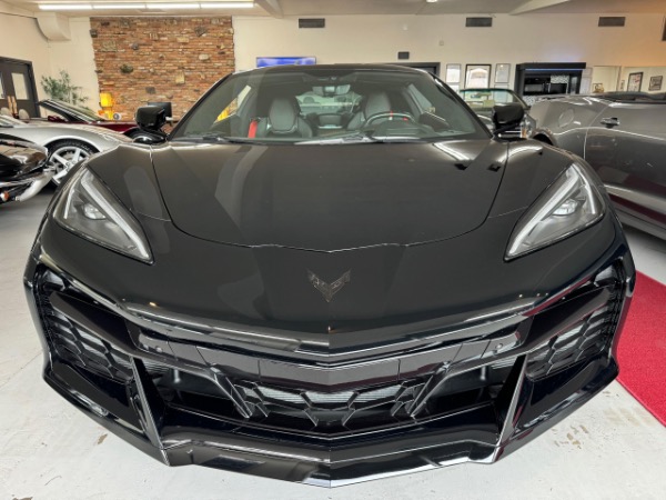 Used-2023-Chevrolet-Corvette-Z06