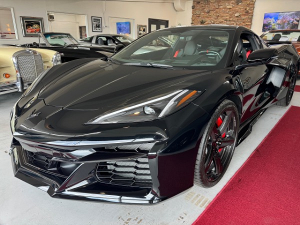 Used-2023-Chevrolet-Corvette-Z06