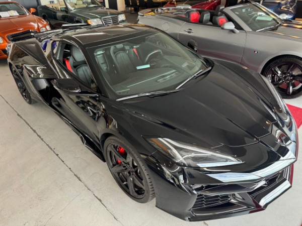 Used-2023-Chevrolet-Corvette-Z06