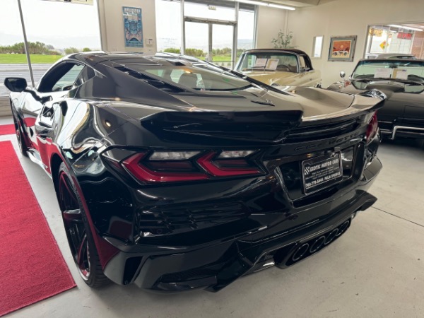 Used-2023-Chevrolet-Corvette-Z06