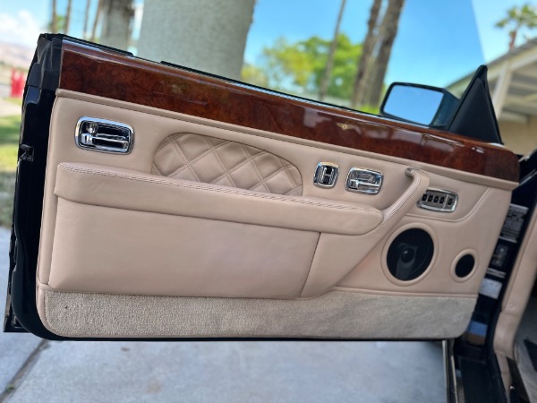 Used-2003-Bentley-Azure-Final-Series