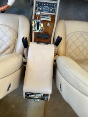 Used-2003-Bentley-Azure-Final-Series
