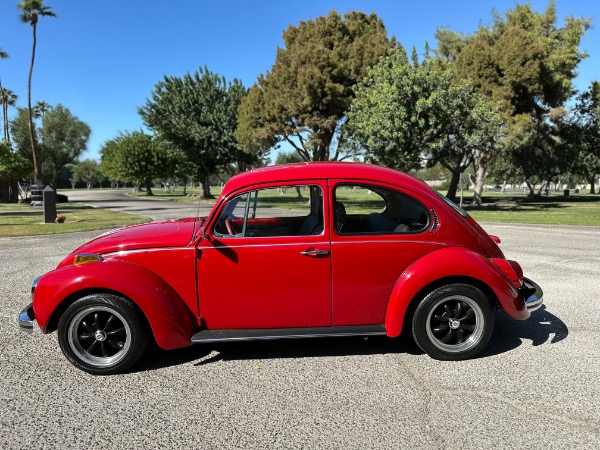Used-1971-Volkswagen-Super-Beetle