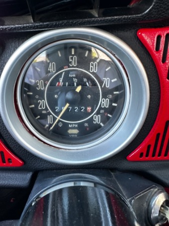 Used-1971-Volkswagen-Super-Beetle