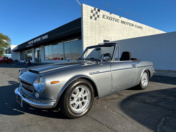 Used-1969-Datsun-2000