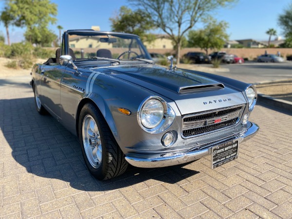 Used-1969-Datsun-2000