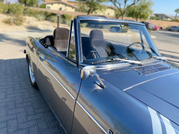 Used-1969-Datsun-2000