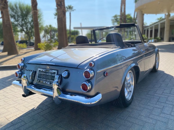 Used-1969-Datsun-2000