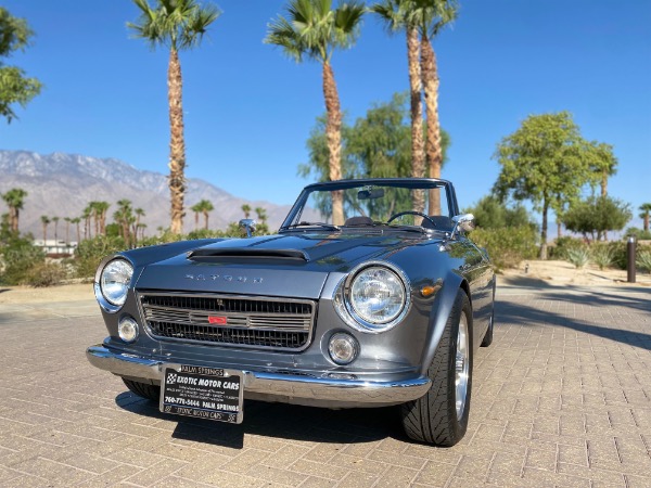 Used-1969-Datsun-2000