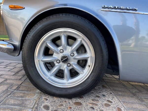 Used-1969-Datsun-2000