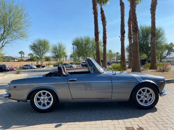 Used-1969-Datsun-2000