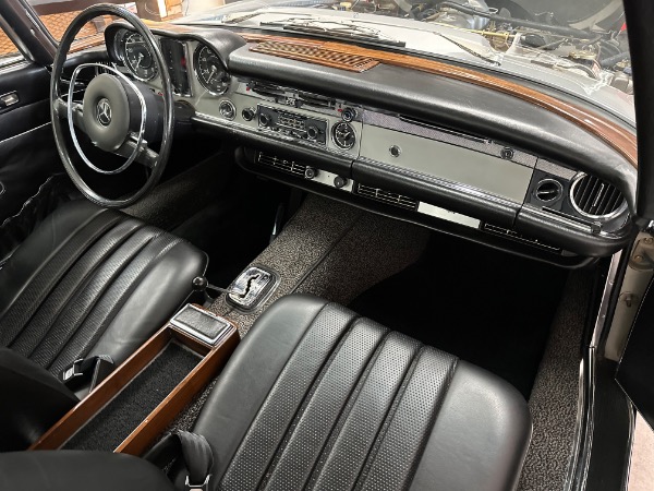 Used-1969-Mercedes-Benz-280SL