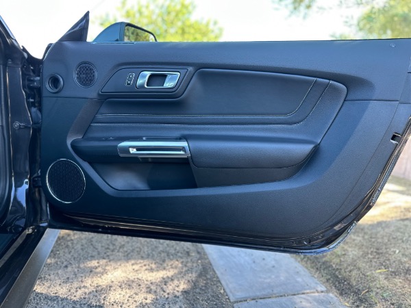 Used-2023-Ford-Mustang-GT