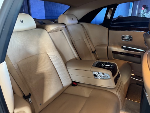 Used-2013-Rolls-Royce-Ghost