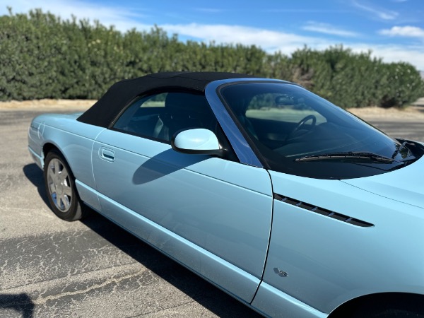 Used-2003-Ford-Thunderbird-Deluxe