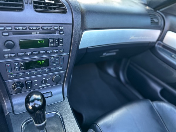 Used-2003-Ford-Thunderbird-Deluxe