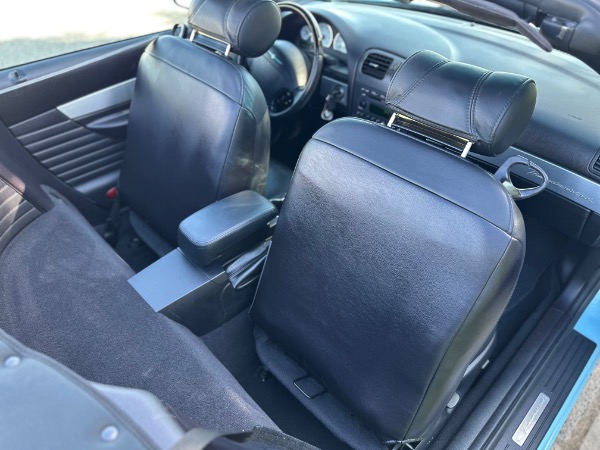Used-2003-Ford-Thunderbird-Deluxe
