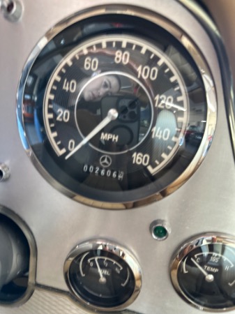Used-1955-Mercedes-Benz-300SL-Gullwing-recreation