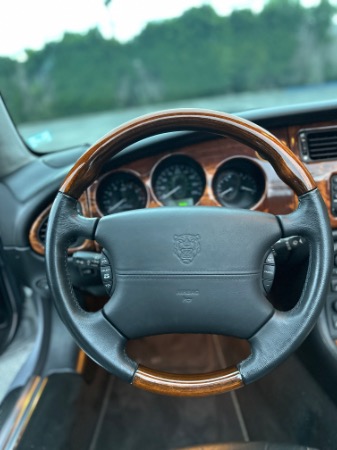Used-2002-Jaguar-XKR