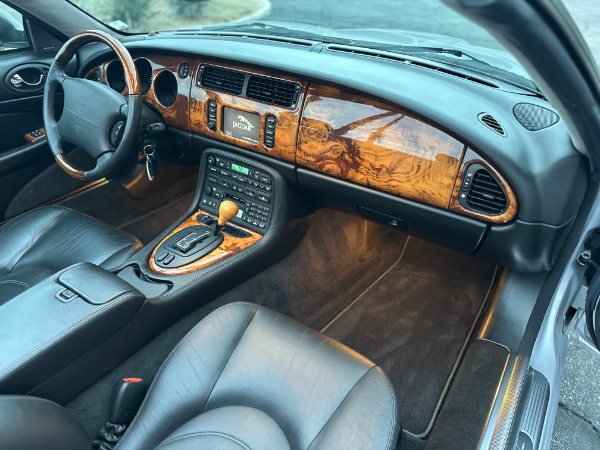 Used-2002-Jaguar-XKR