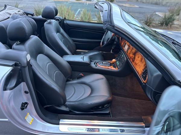 Used-2002-Jaguar-XKR