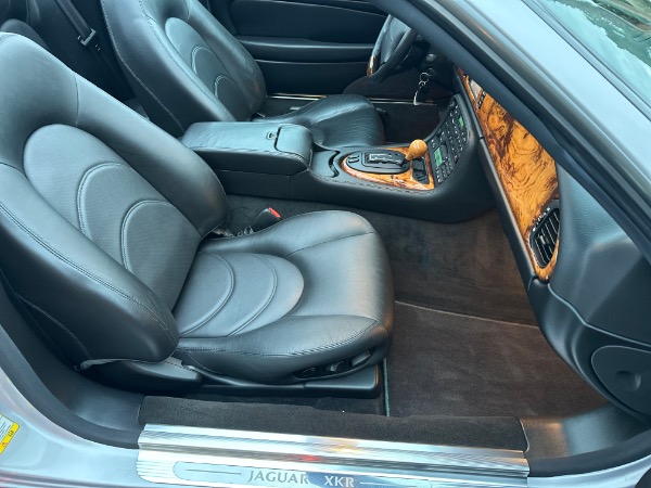 Used-2002-Jaguar-XKR
