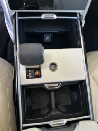 Used-2024-Land-Rover-Range-Rover-P530-Autobiography